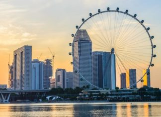 Check in vòng quay Singapore Flyer, chiêm ngưỡng toàn cảnh đẹp Singapore