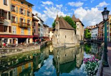 Du lịch Thụy Sĩ tham quan Lausanne hiện lên như cung điện trong truyện cổ tích du lich thuy si